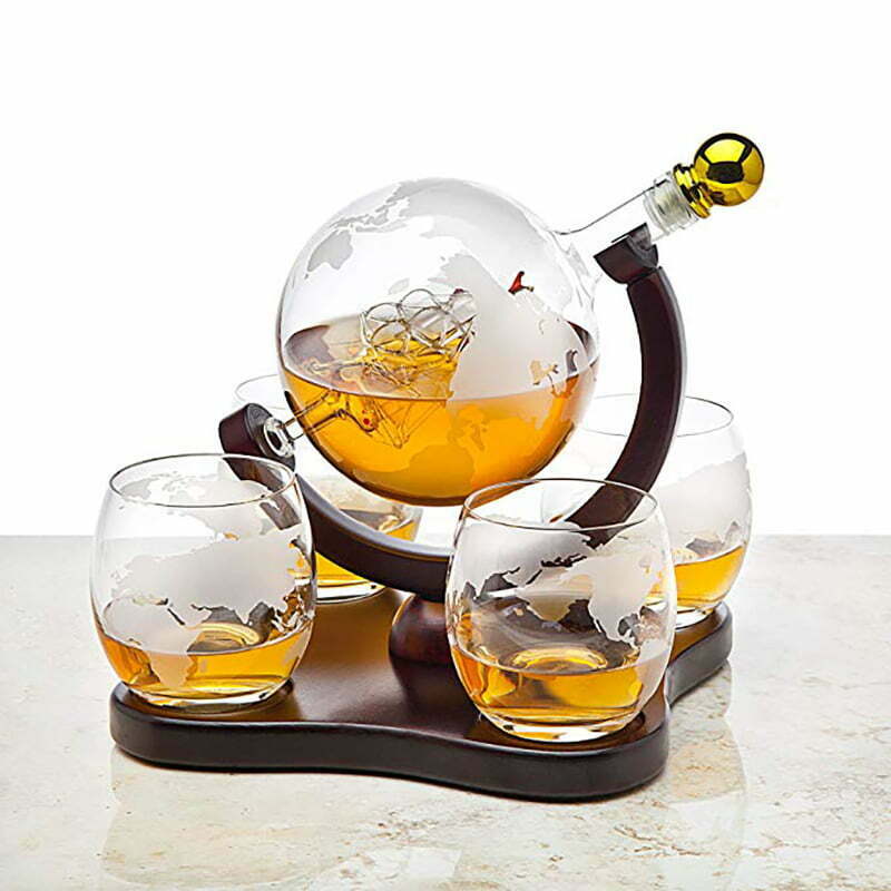 Set de decantador de whisky globe con 4 grabados