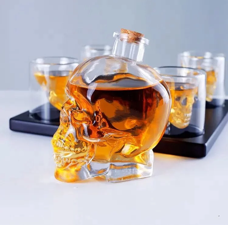 Crystal head Vodka Glass BottleVodka Glass Bottle set. Handcrafted elegance meets function for an unparalleled drinking experience